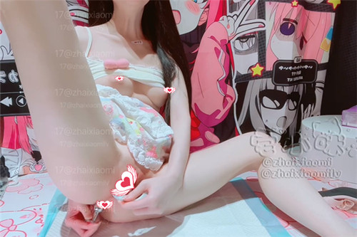 宅小咪-清纯唯美小仙翠花群白虎美穴自慰[1v/360M]